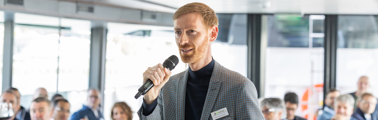 Johannes Kochs moderiert
